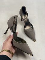 کفش زنانه مجلسی پاشنه 10 سانت یونای مدل بغل باز خاکستری