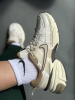 کتونی Vietnam Nike V2K Run - تصویر 11
