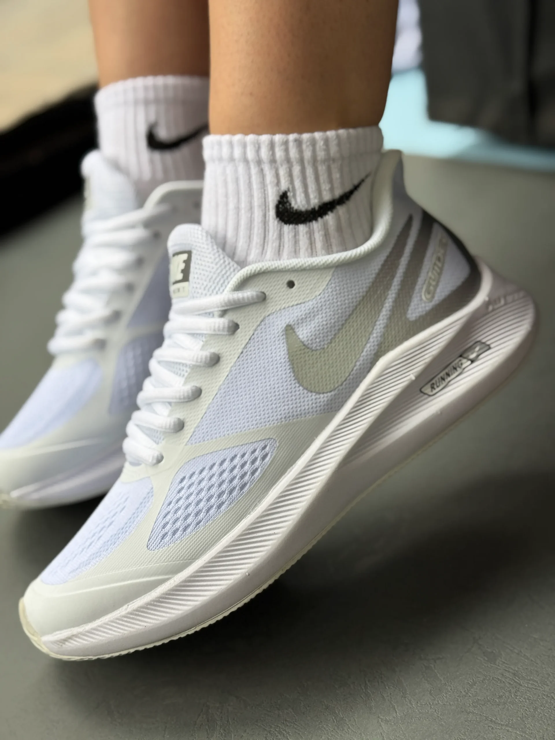 nike-guide-white-sneakers (1) کتونی Nike Guide - تصویر 1