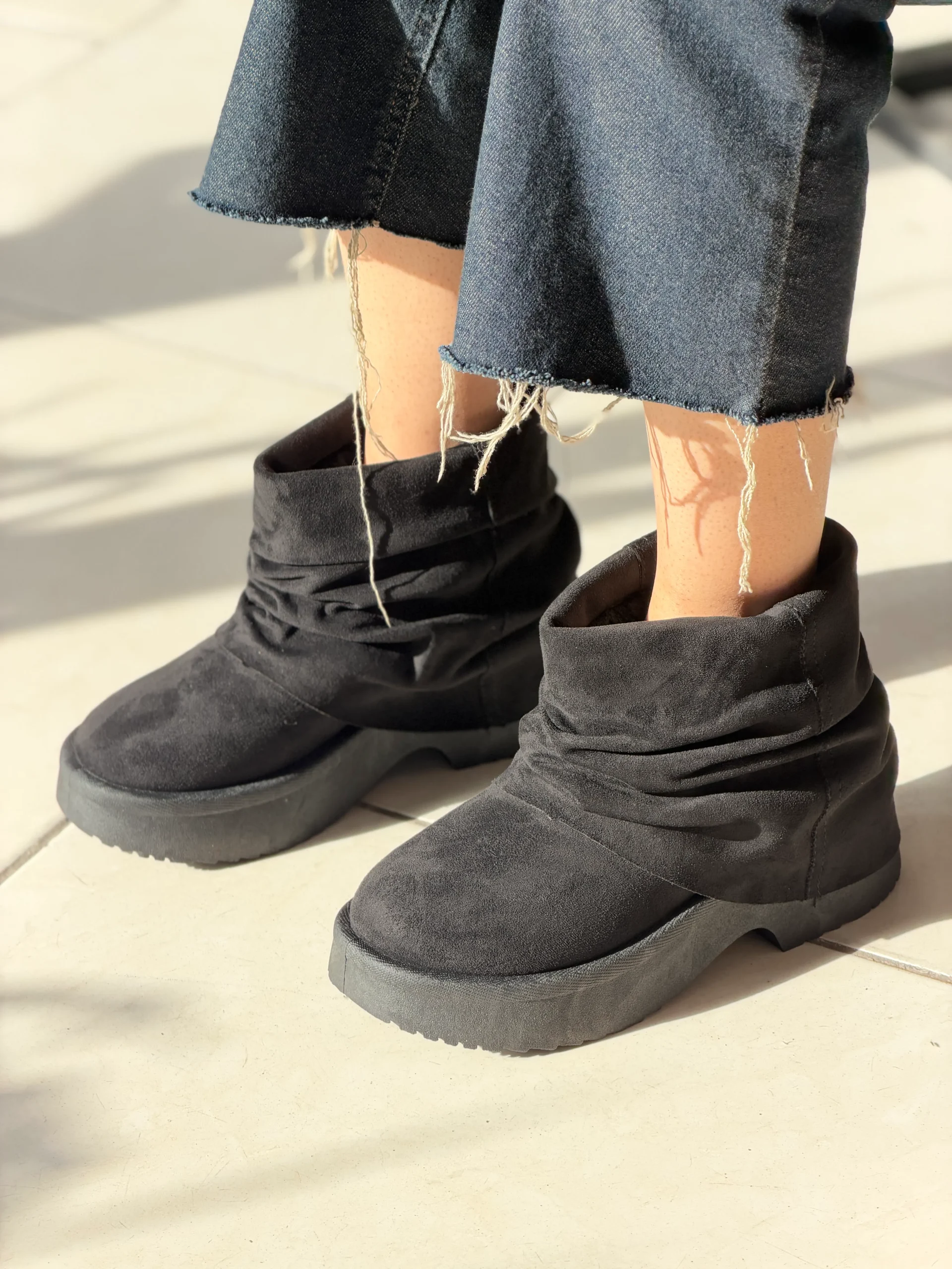 code-m13619-k-shoes-womens-ugg-boots (10) آگ M13619 - تصویر 1