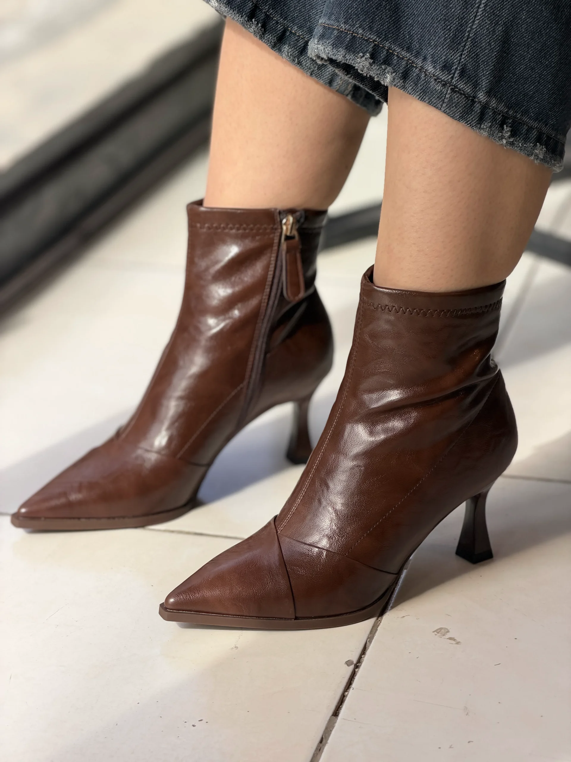 code-ys160-yunai-pointed-toe-boots-with6cm-heels (3) بوت YUNAI YS160 - تصویر 1